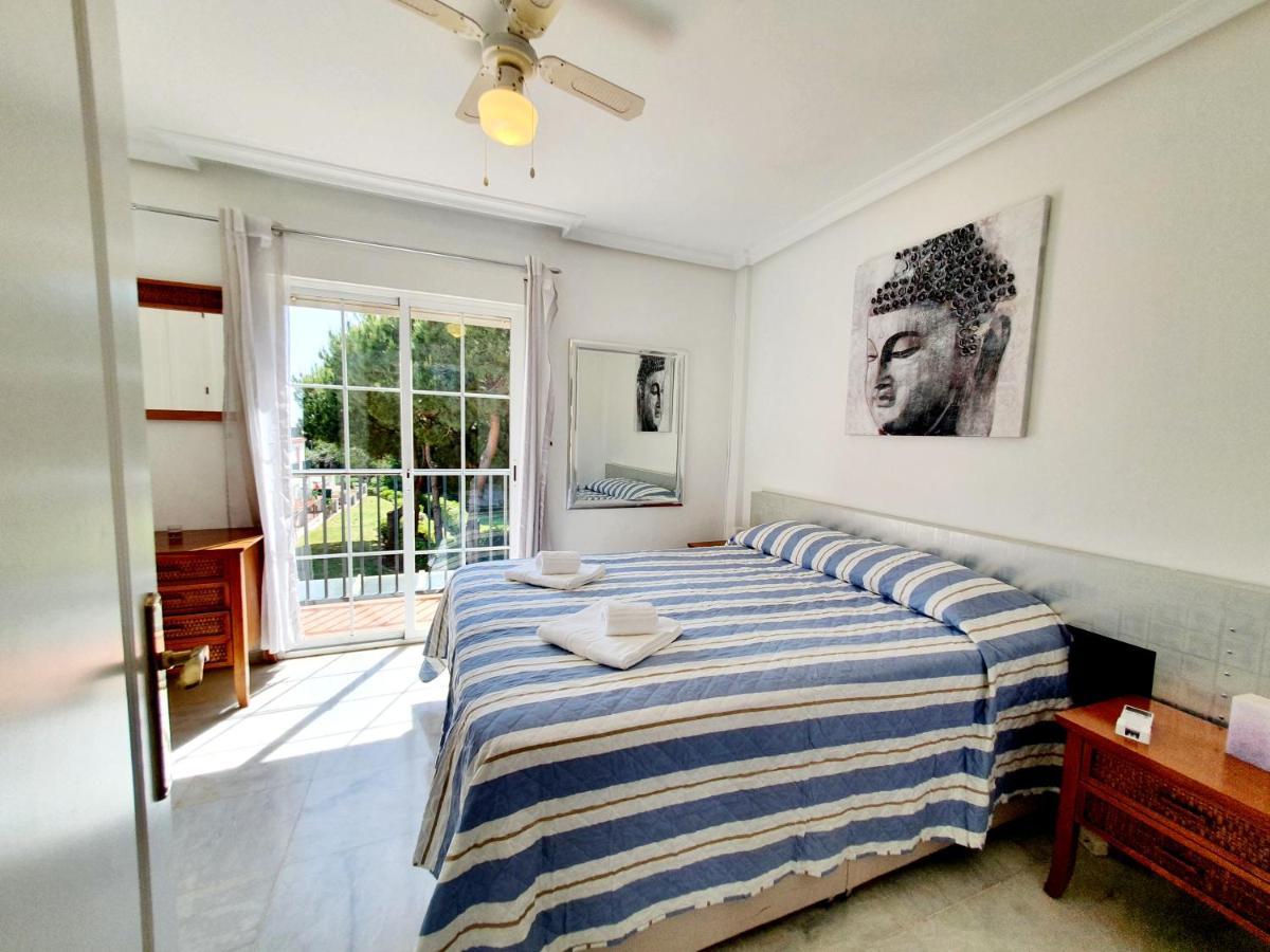 Lomas De Cabopino House Apartment Marbella Exterior photo