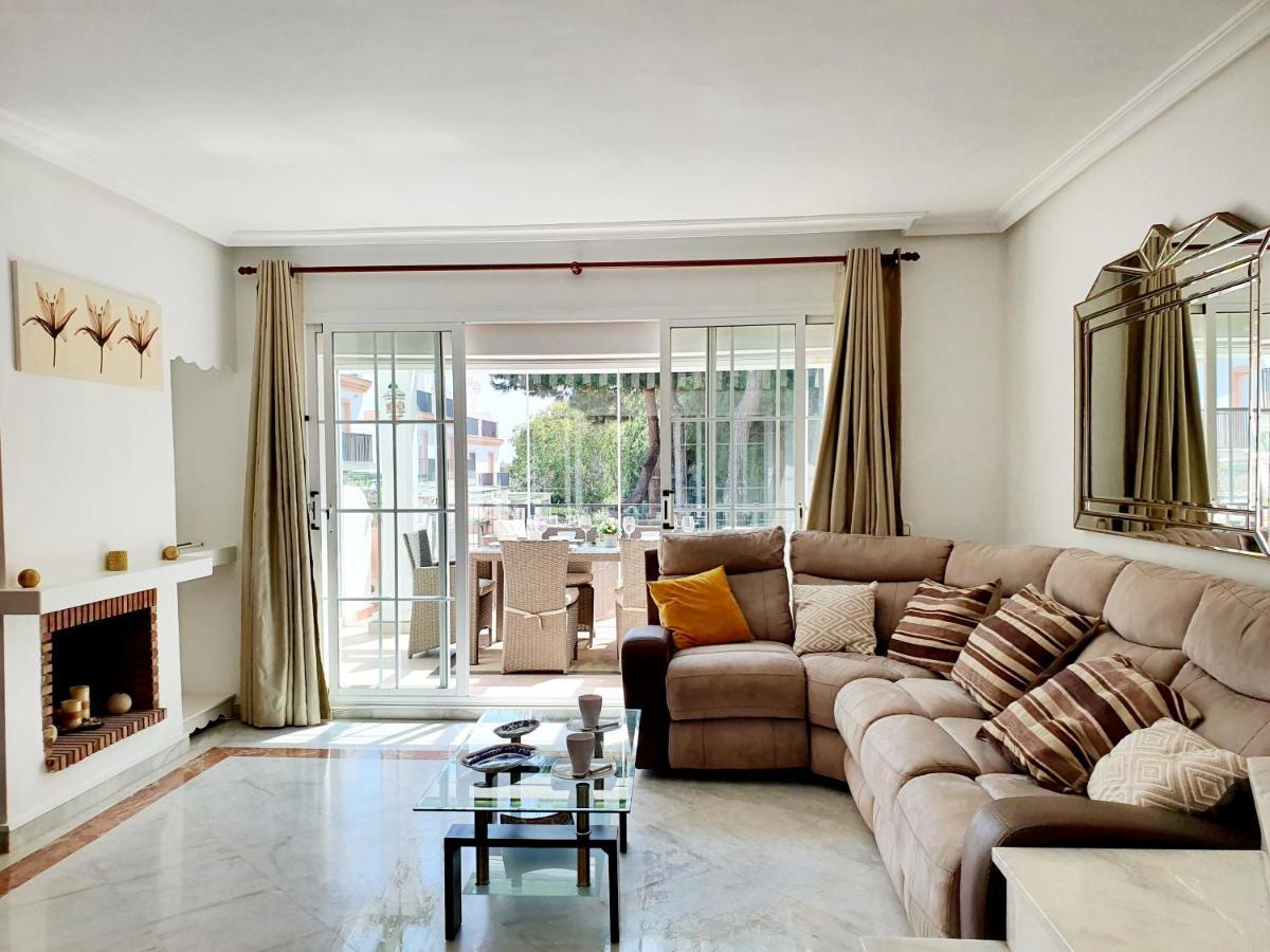 Lomas De Cabopino House Apartment Marbella Exterior photo